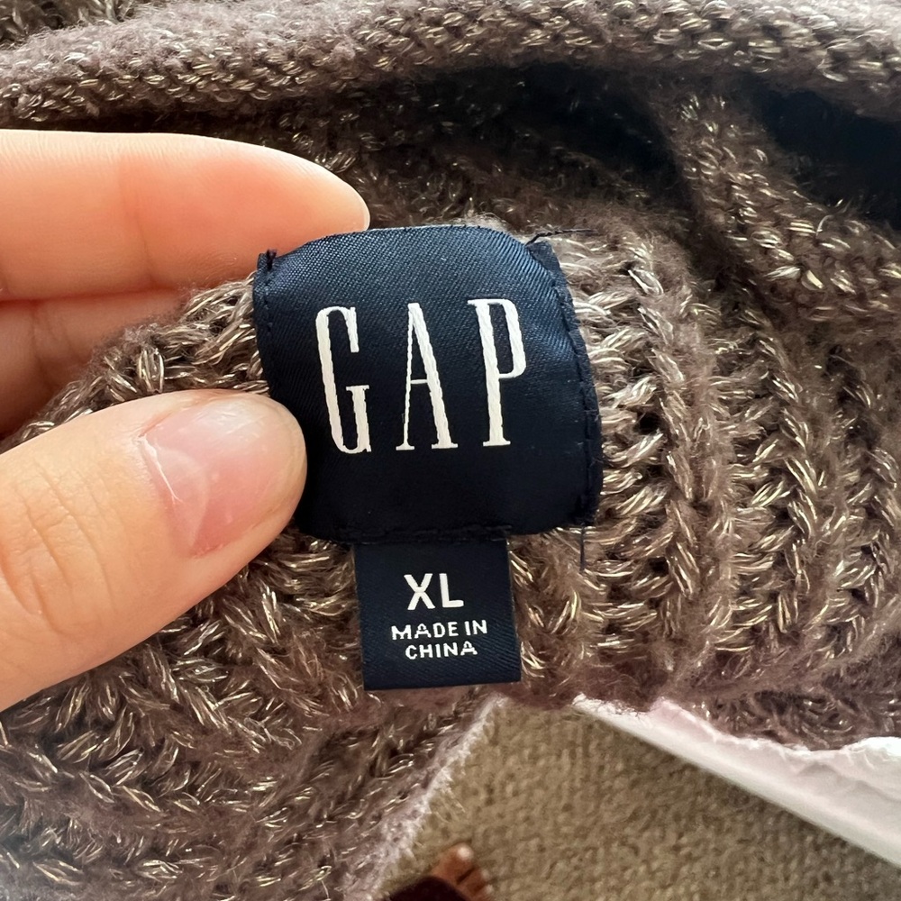 GAP Chocolate Knit Pullover